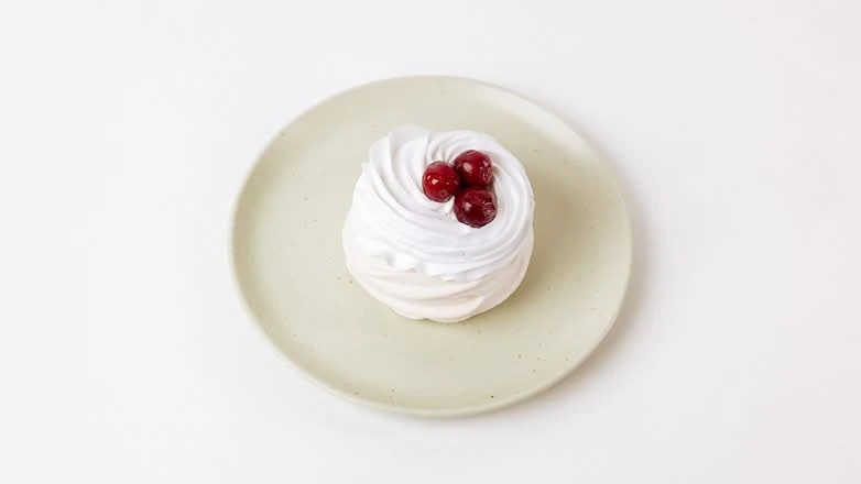 Cranberry Pavlova