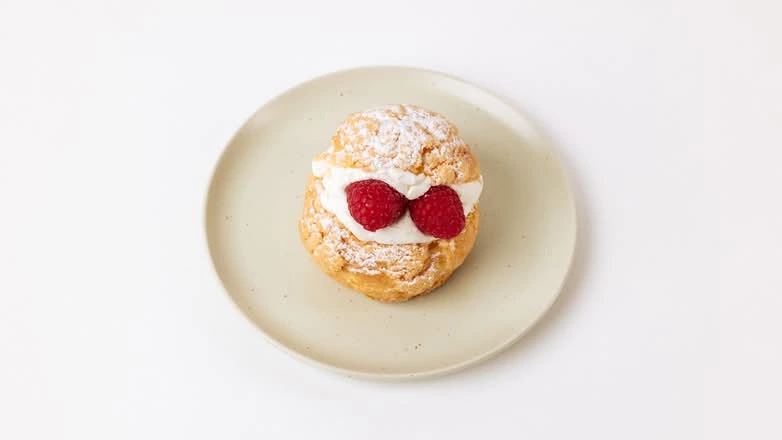 Raspberry Cream Eclair