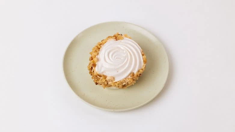 Walnut Meringue